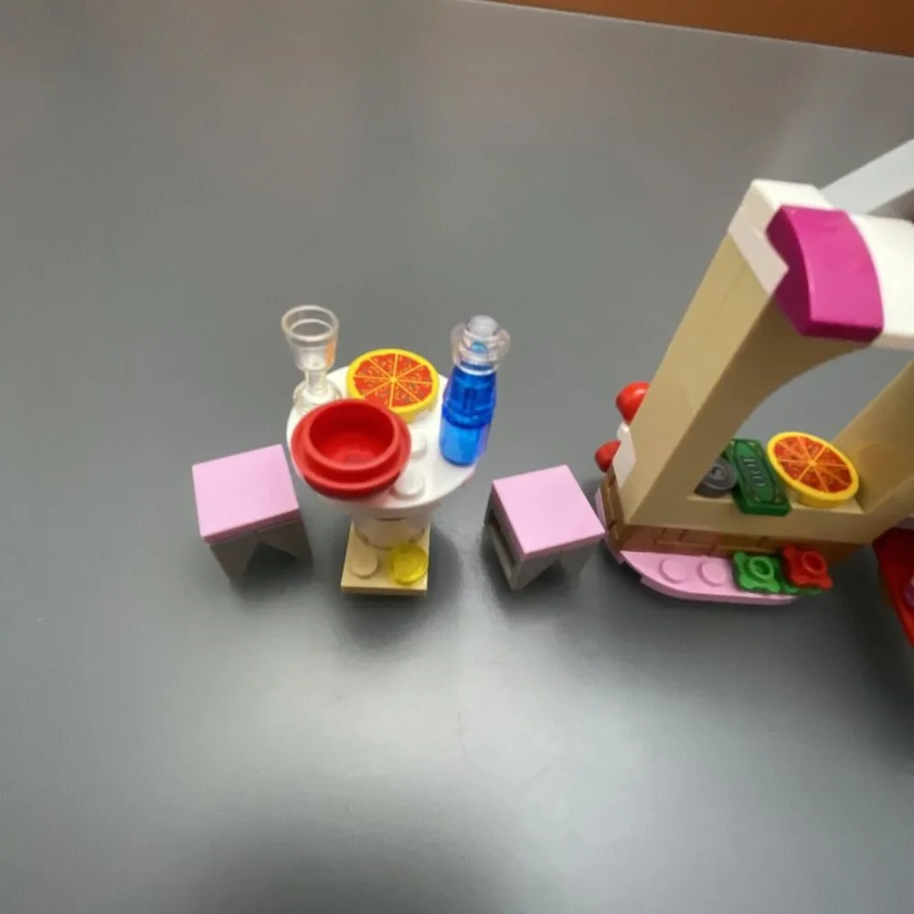LEGO 41092 Friends Stephanie's Pizzeria 99% Complete with Instructions Retired